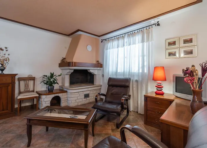 Apartments Percan With Pool 3*