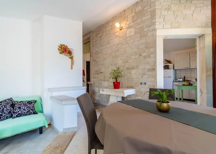 Apartments Percan With Pool Krnica