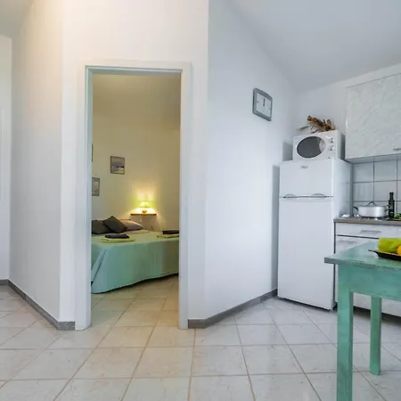 Apartments Percan With Pool Guest house 3*