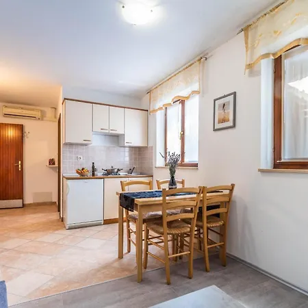 Apartments Percan With Pool 3* Krnica